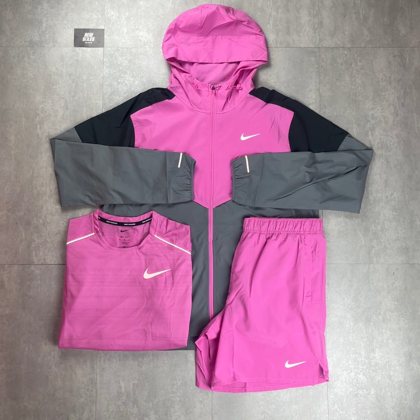 Nike Dri-Fit Challenger Shorts 7” ‘Playful Pink’