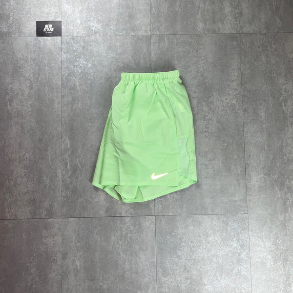 Nike Dri-Fit Challenger Shorts 5” ‘Vapor Green’