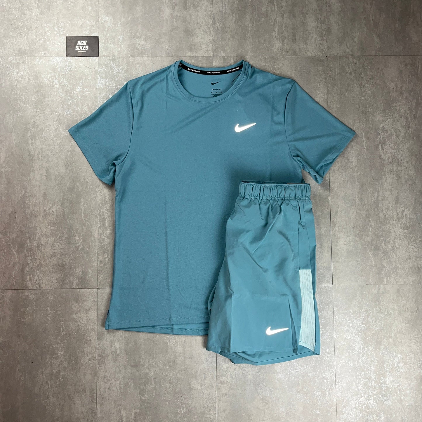 Nike Challenger Shorts 7” ‘Denim Turqoise’