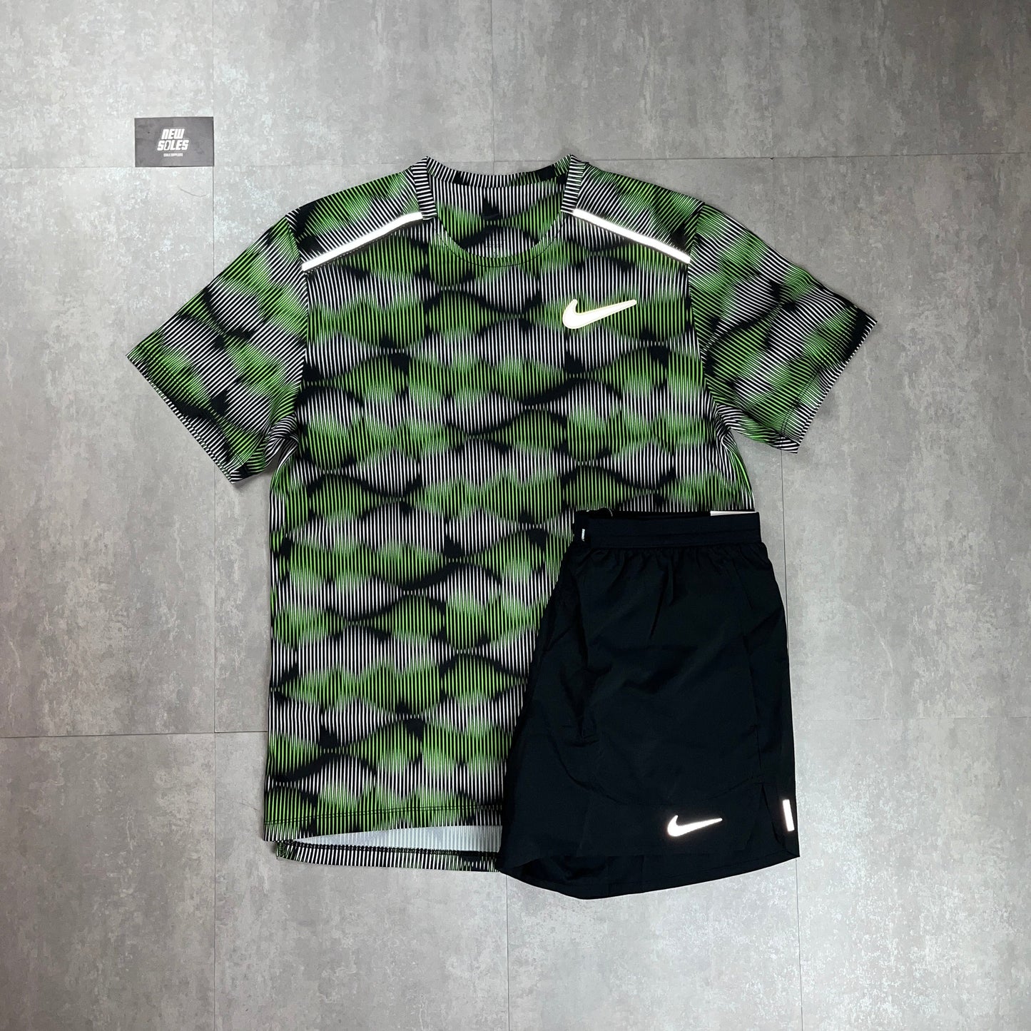 Nike Miler T-Shirt ‘Green Strike’