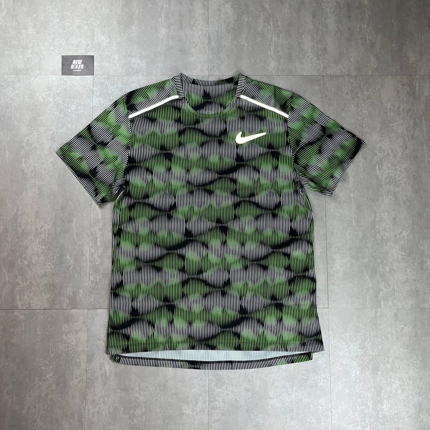 Nike Miler T-Shirt ‘Green Strike’