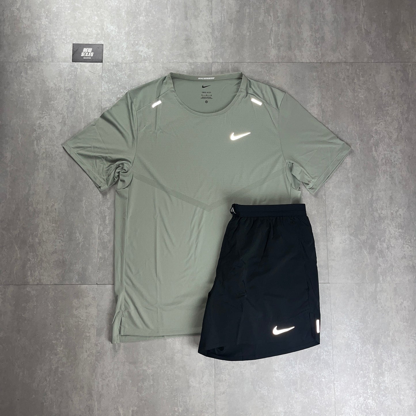 Nike ADV T-Shirt Olive & Black Flex Stride Shorts Set