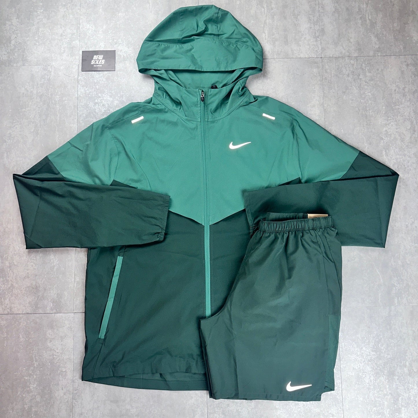 Nike Dri-Fit Challenger Shorts 7” ‘Vintage Green’